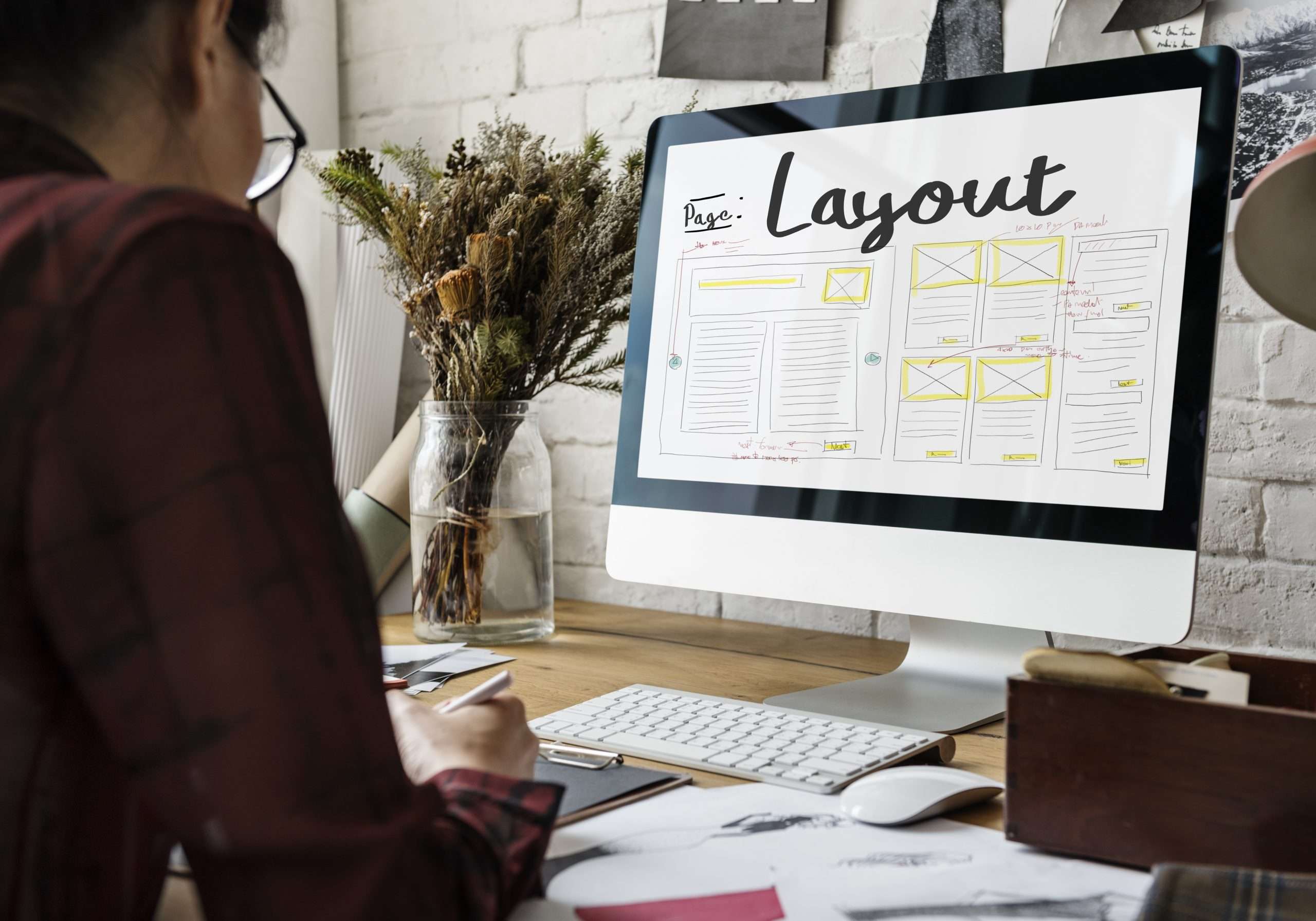 4 Tips to Create Eye-Catching CTAs for Your Website